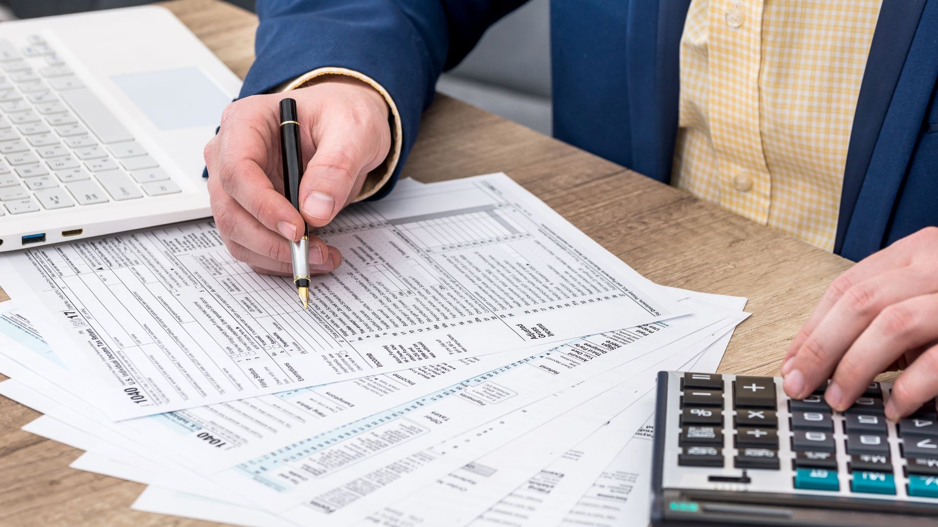 Ryczałt, skala czy podatek liniowy – co się bardziej opłaca w 2026?