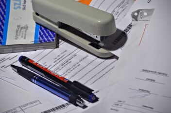 Rejestracja spółki z o.o. – jakie dokumenty przygotować na start?
